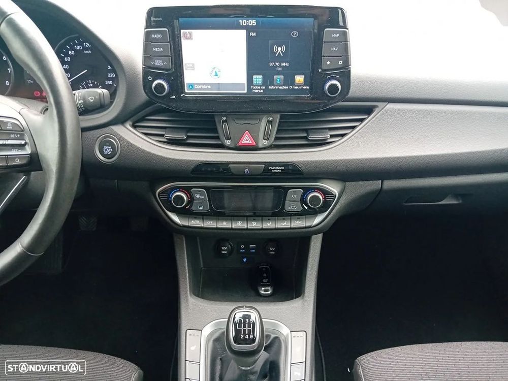 Hyundai i30 Fastback 1.0 T-GDI Style - 12