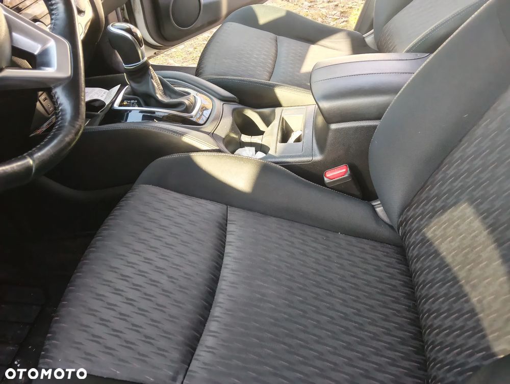 Nissan X-Trail - 10