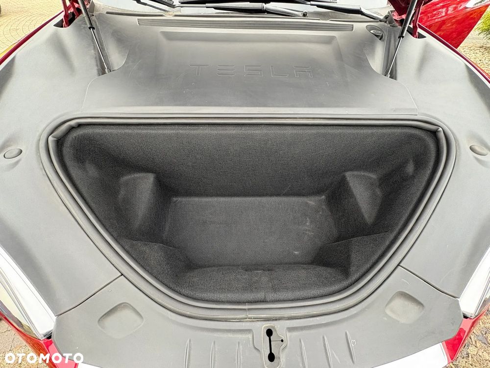 Tesla Model S - 16