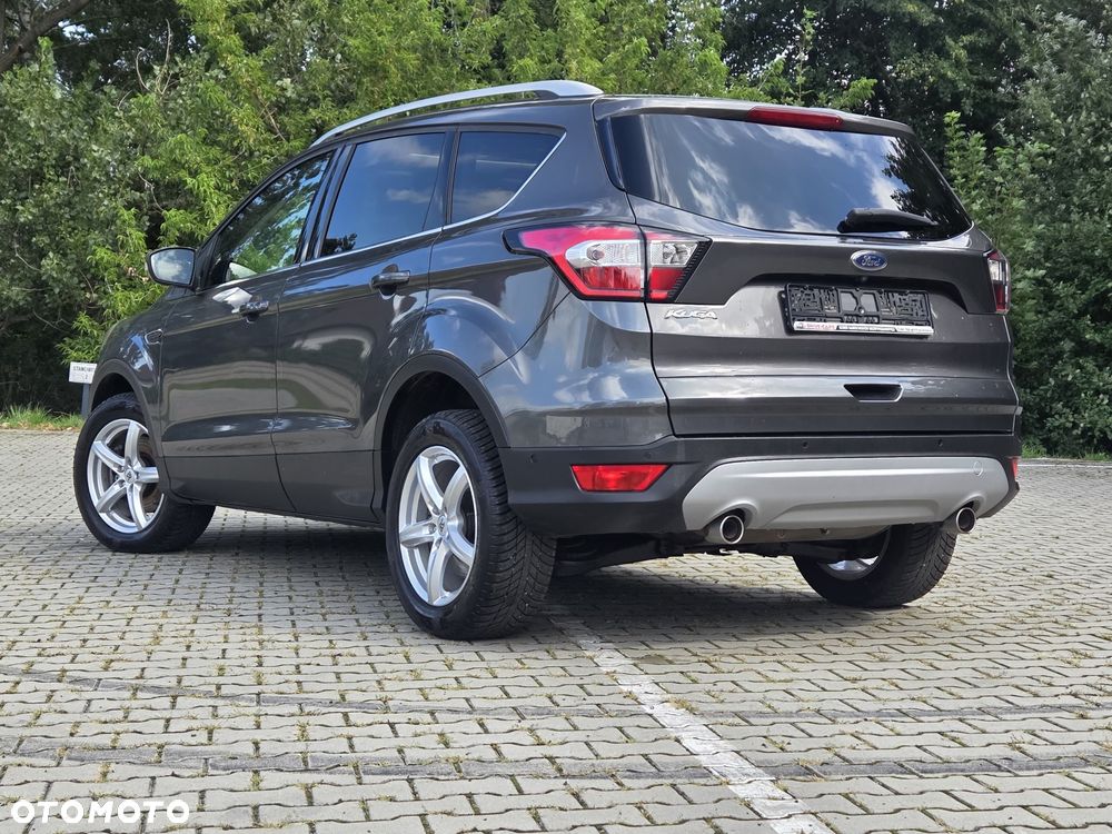 Ford Kuga 2.0 TDCi 2x4 Titanium - 23