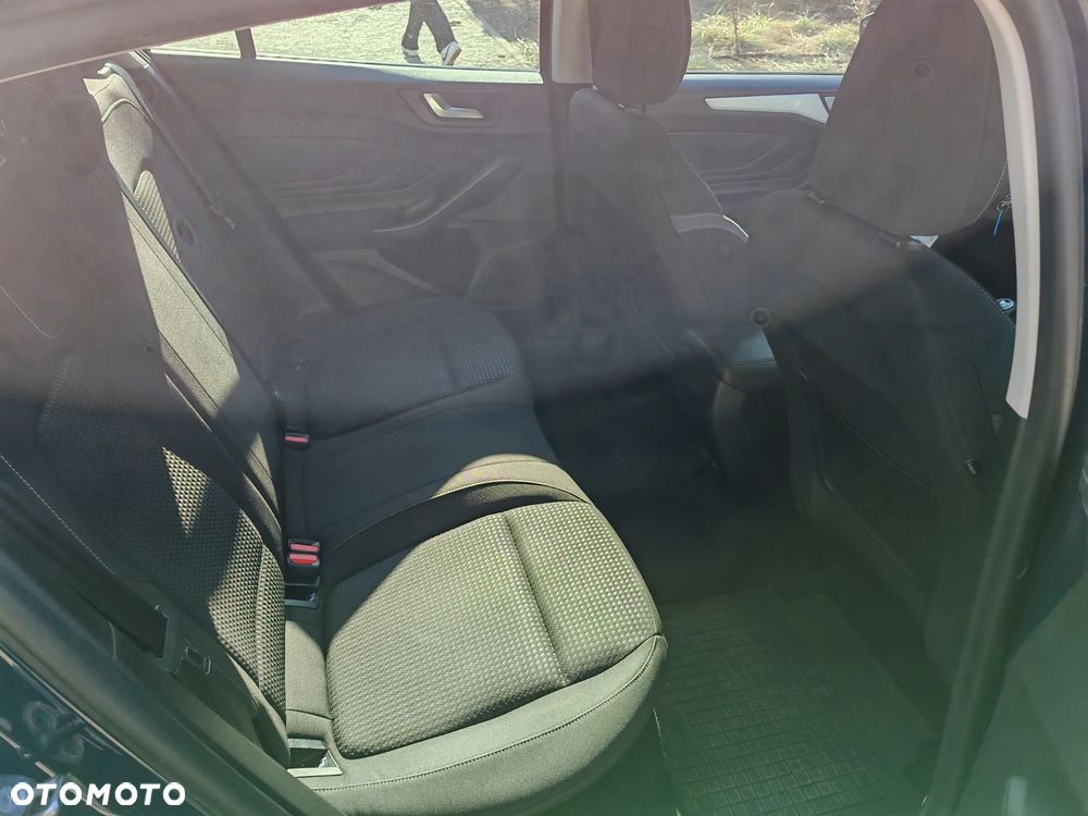 Ford Focus ver-1-5-ecoblue-trend-edition - 10