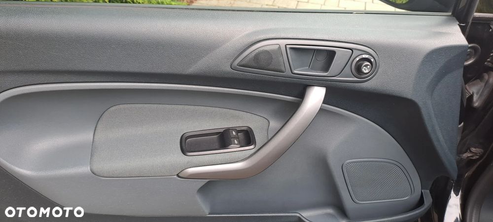 Ford Fiesta 1.25 Trend EU5 - 16