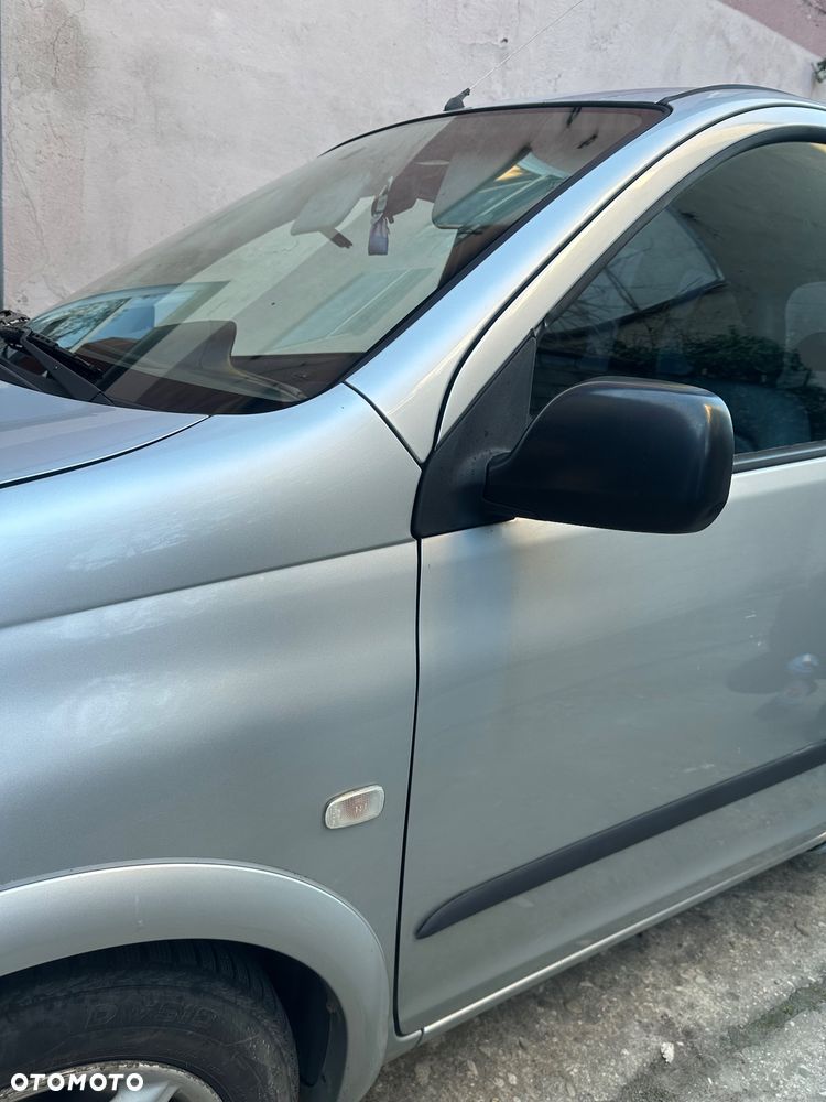 Toyota Yaris Verso - 17