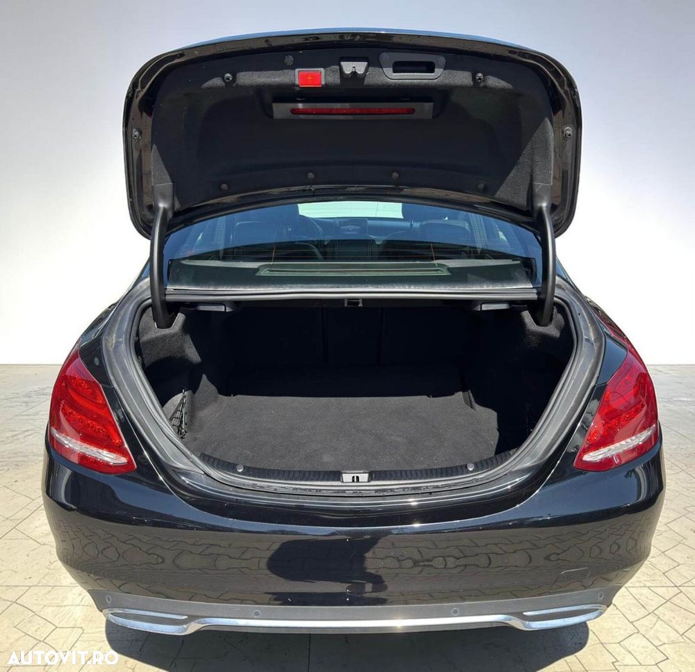 Mercedes-Benz C - 14