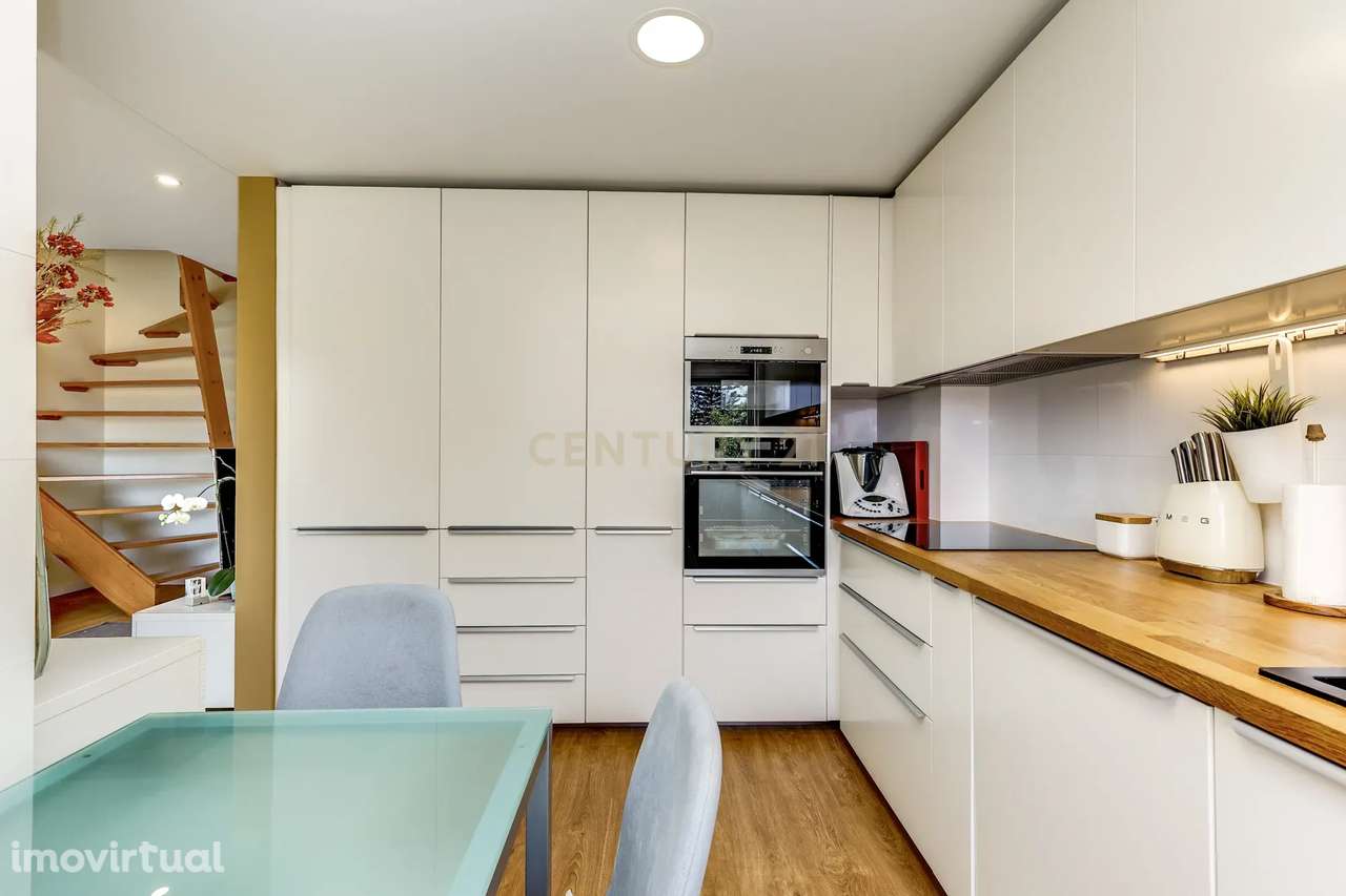 Apartamento T3 em Cascais com Luz Natural e Boa Localização - Grande imagem: 3/28