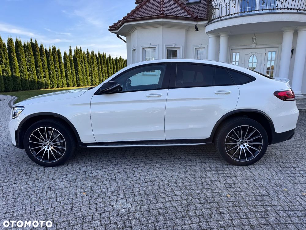 Mercedes-Benz GLC 300 e 4-Matic AMG Line - 11
