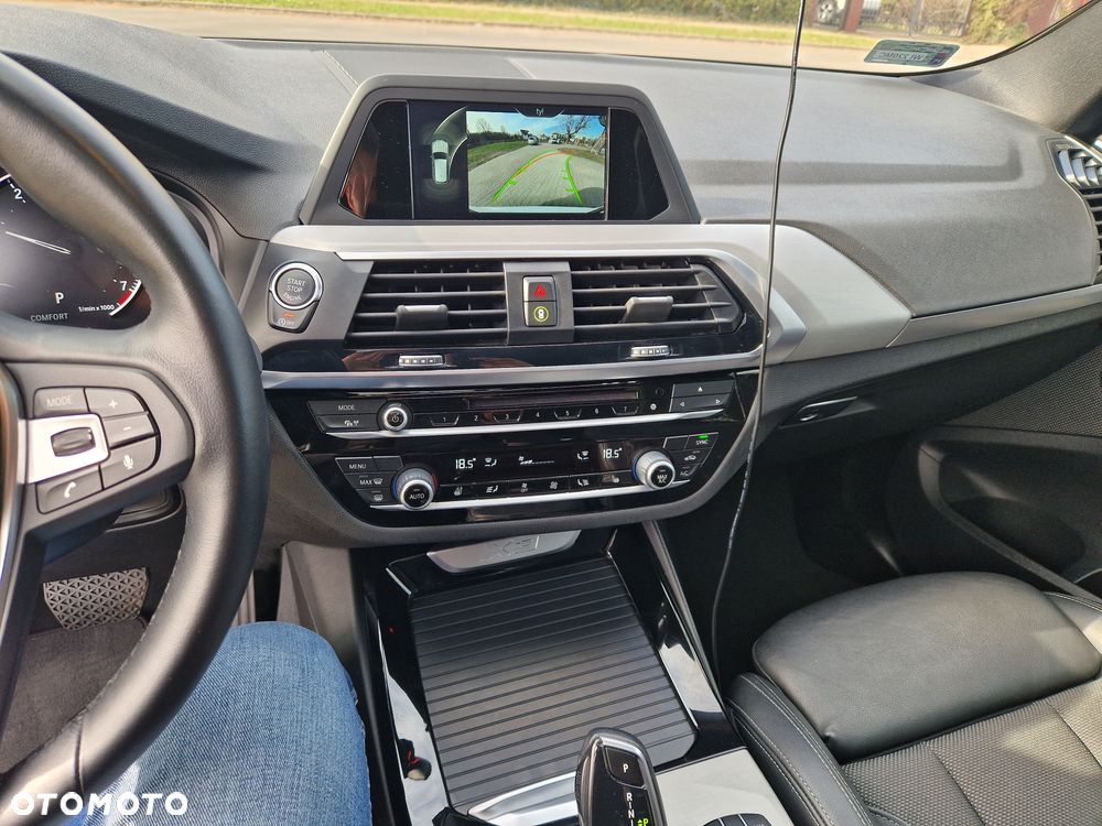 BMW X3 xDrive20i GPF xLine - 9