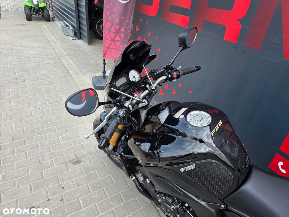 Yamaha FZ8 - 12
