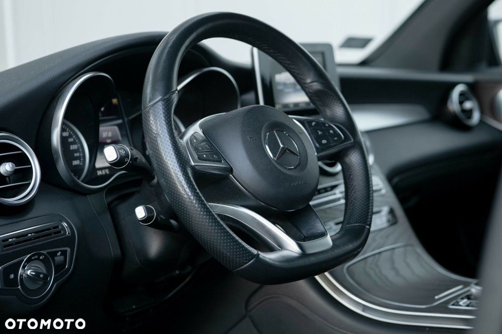 Mercedes-Benz GLC - 19