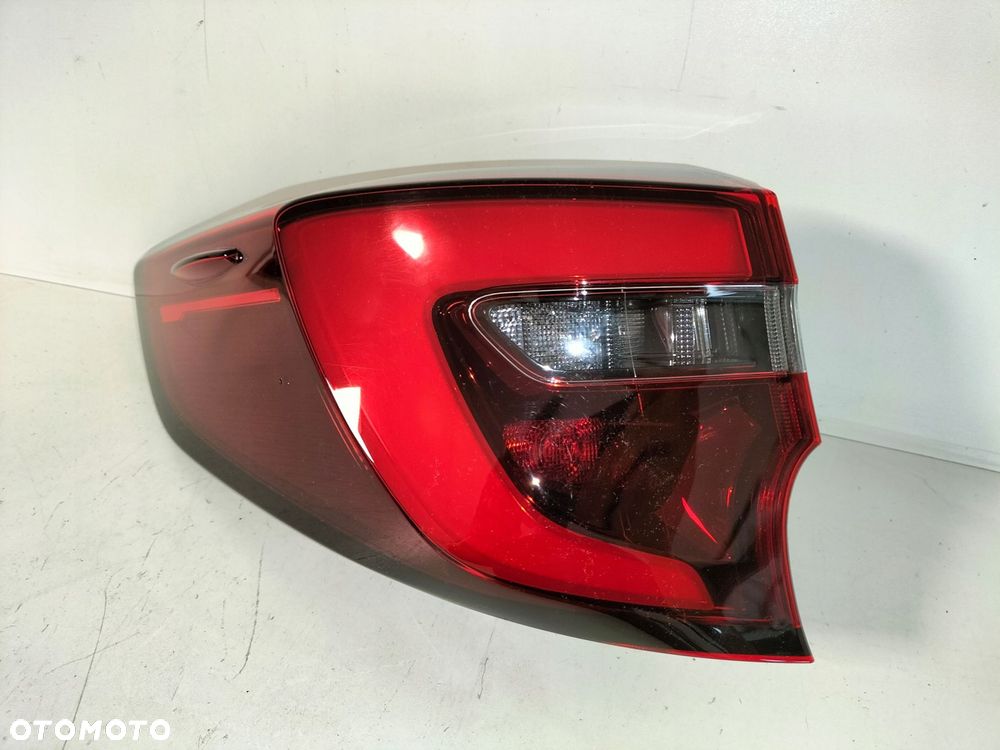 lampa tylna tył lewa toyota corolla e21 lift 22- - 2