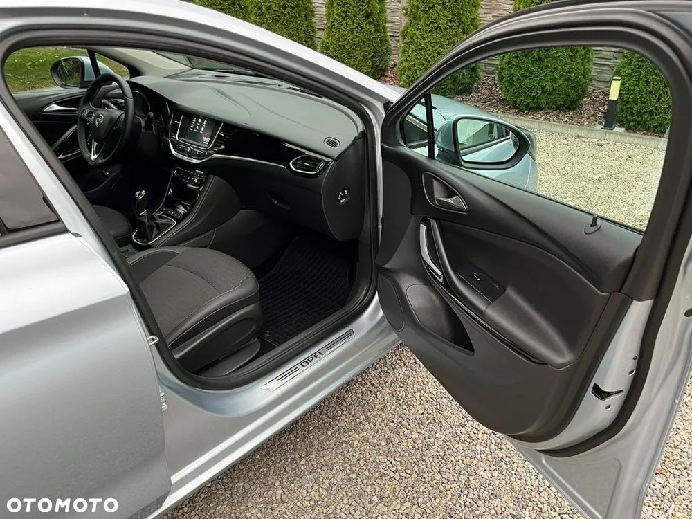 Opel Astra 1.6 BiTurbo D (CDTI) Start/Stop Innovation - 32