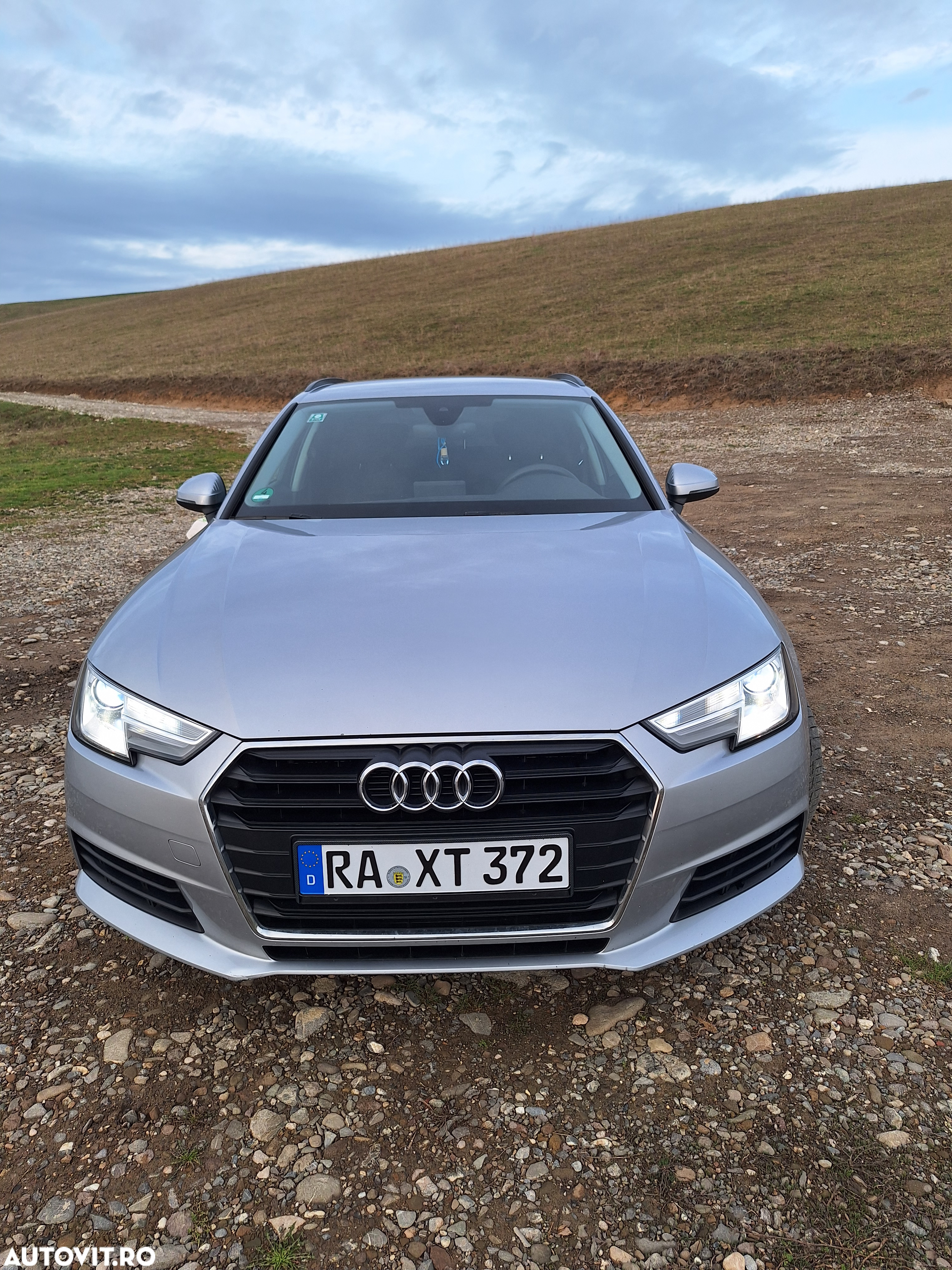 Audi A4 Avant 2.0 TDI ultra S tronic - 3