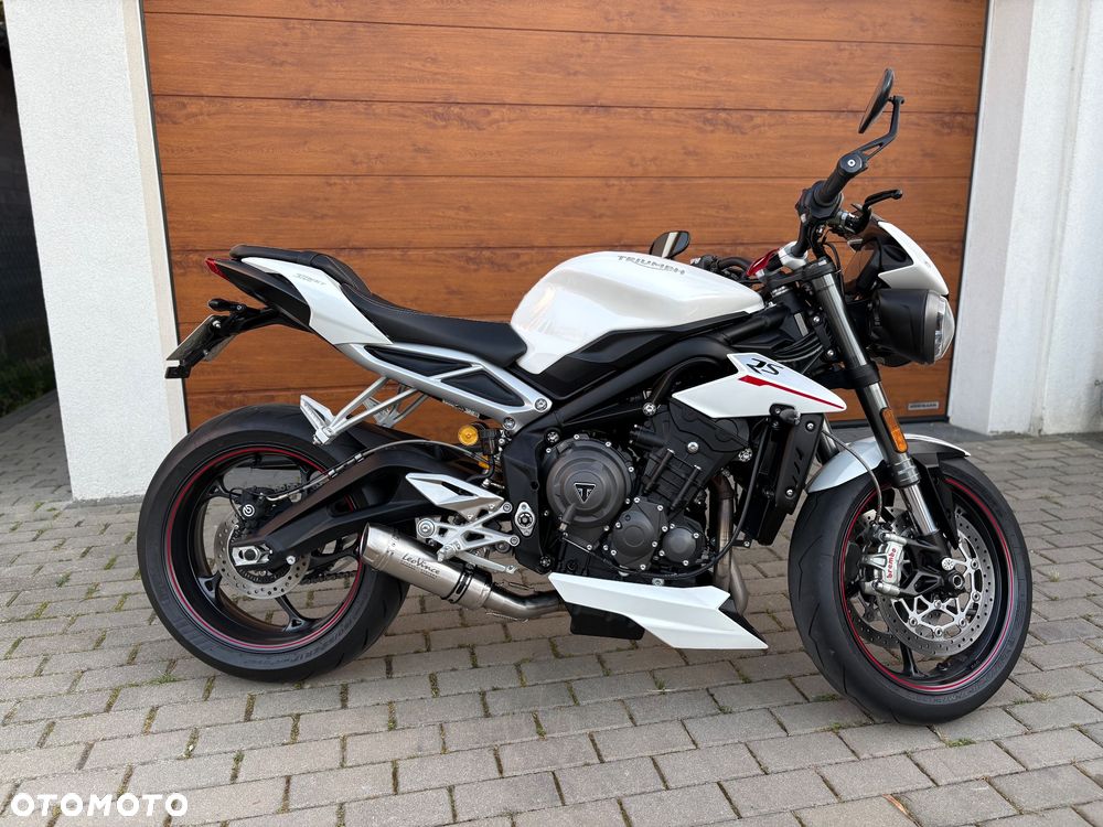 Triumph Street Triple - 3