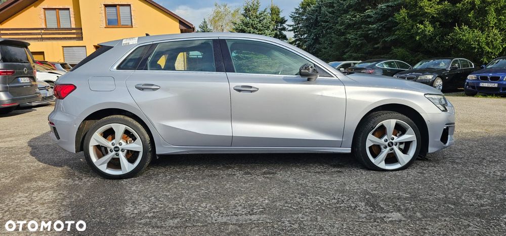 Audi A3 Sportback 1.4 TFSI E-tron Attraction e-S tronic - 4