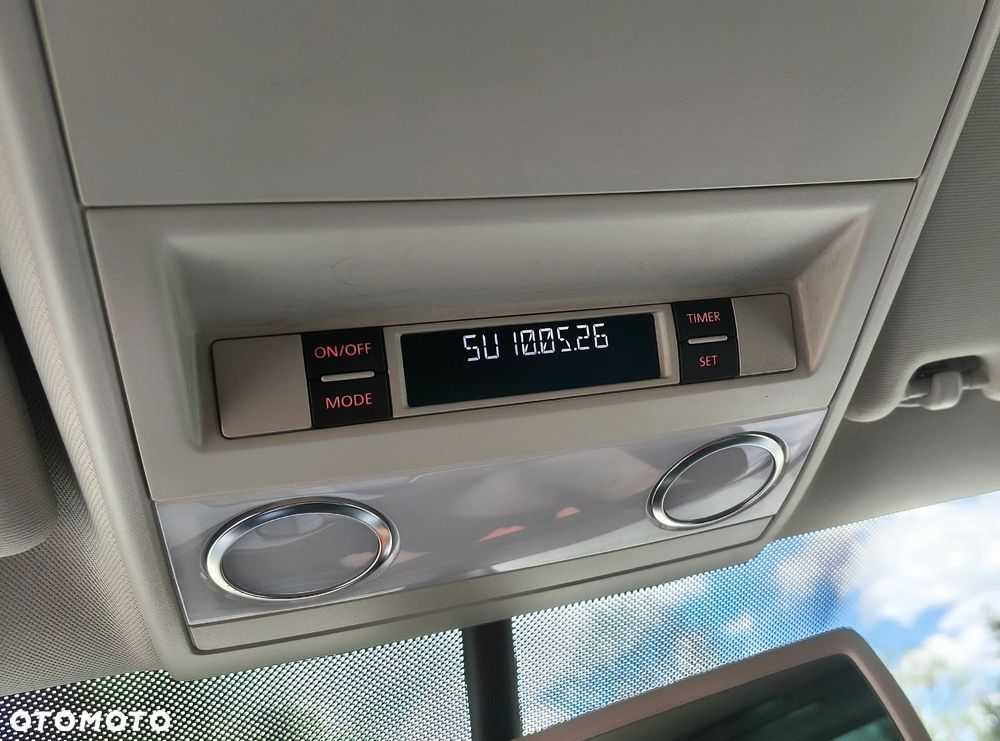 Volkswagen Caravelle - 29