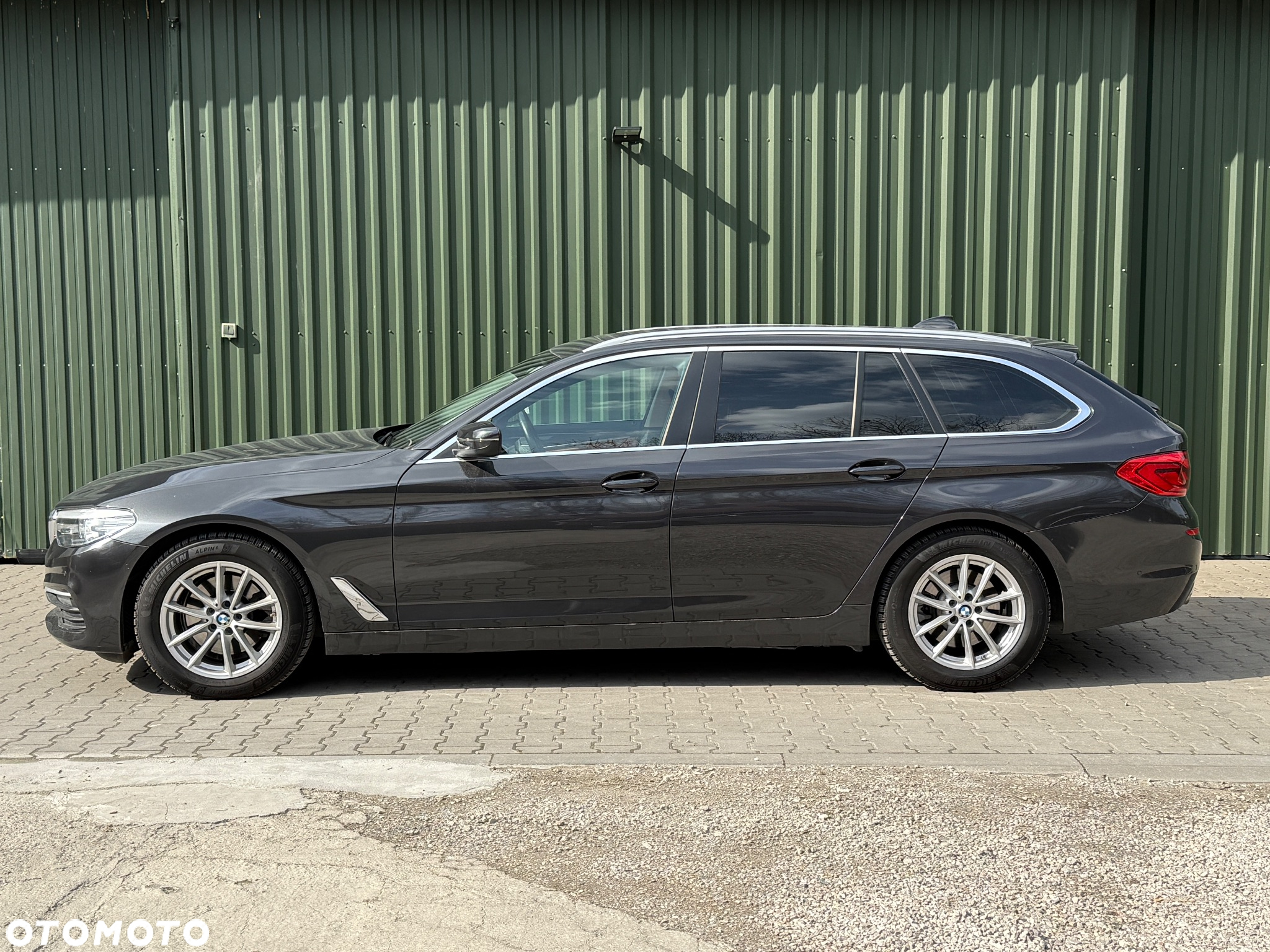 BMW Seria 5 520d - 26