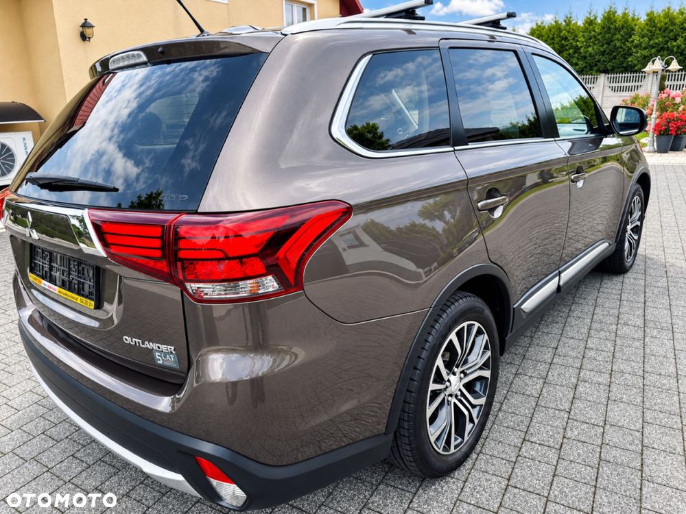 Mitsubishi Outlander - 9