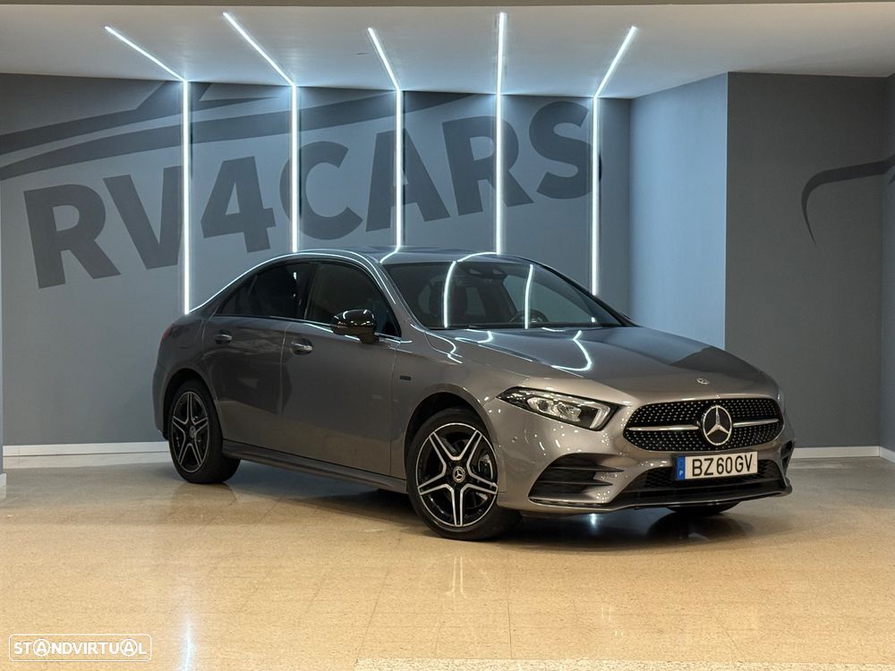 Mercedes-Benz A 250 Limousine e 8G-DCT AMG Line - 3