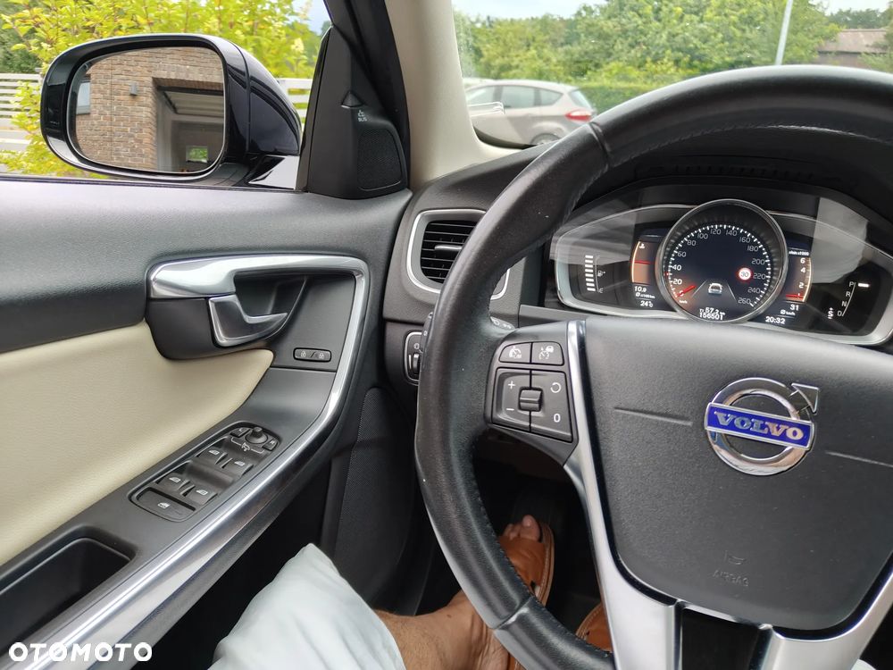 Volvo V60 Cross Country T5 AWD Momentum - 7