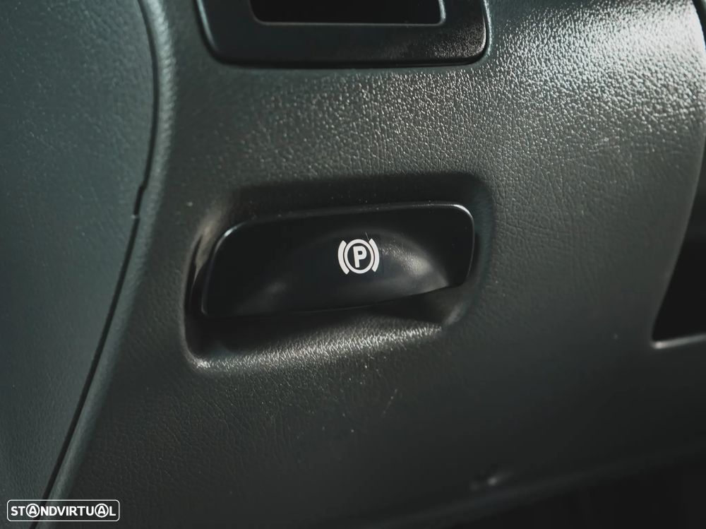 Mercedes-Benz VIT0 TOURER 110 CDi/32 6 LUGARES - 18