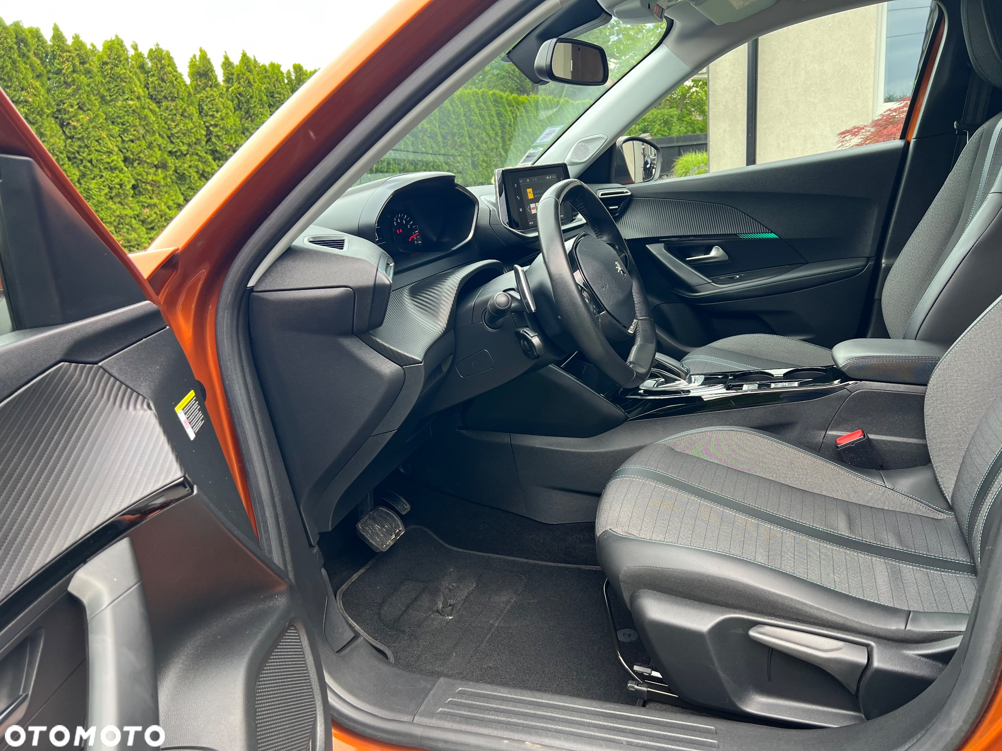 Peugeot 2008 1.5 BlueHDi Allure Pack S&S EAT8 - 11