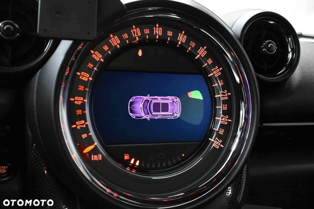 MINI Countryman - 16