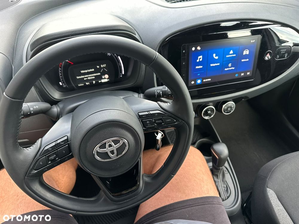 Toyota Aygo X S-CVT Play - 16