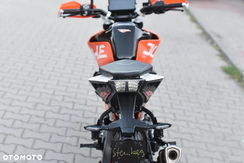 KTM Duke - 18