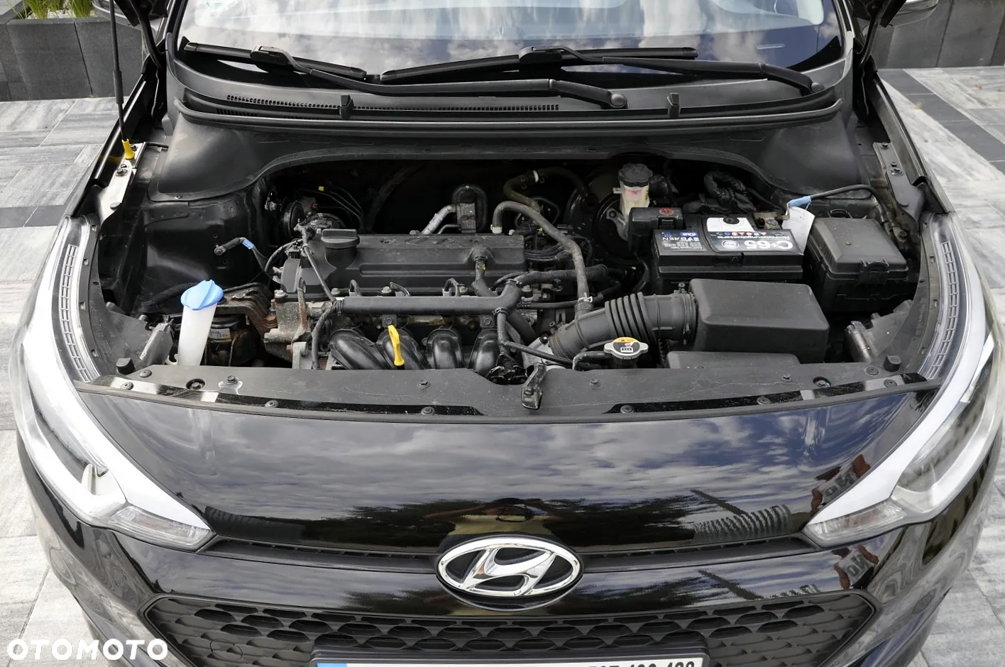 Hyundai i20 - 24