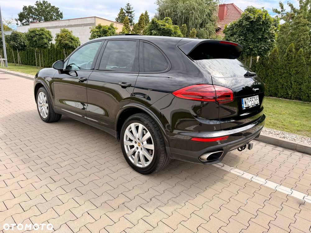 Porsche Cayenne Standard - 17