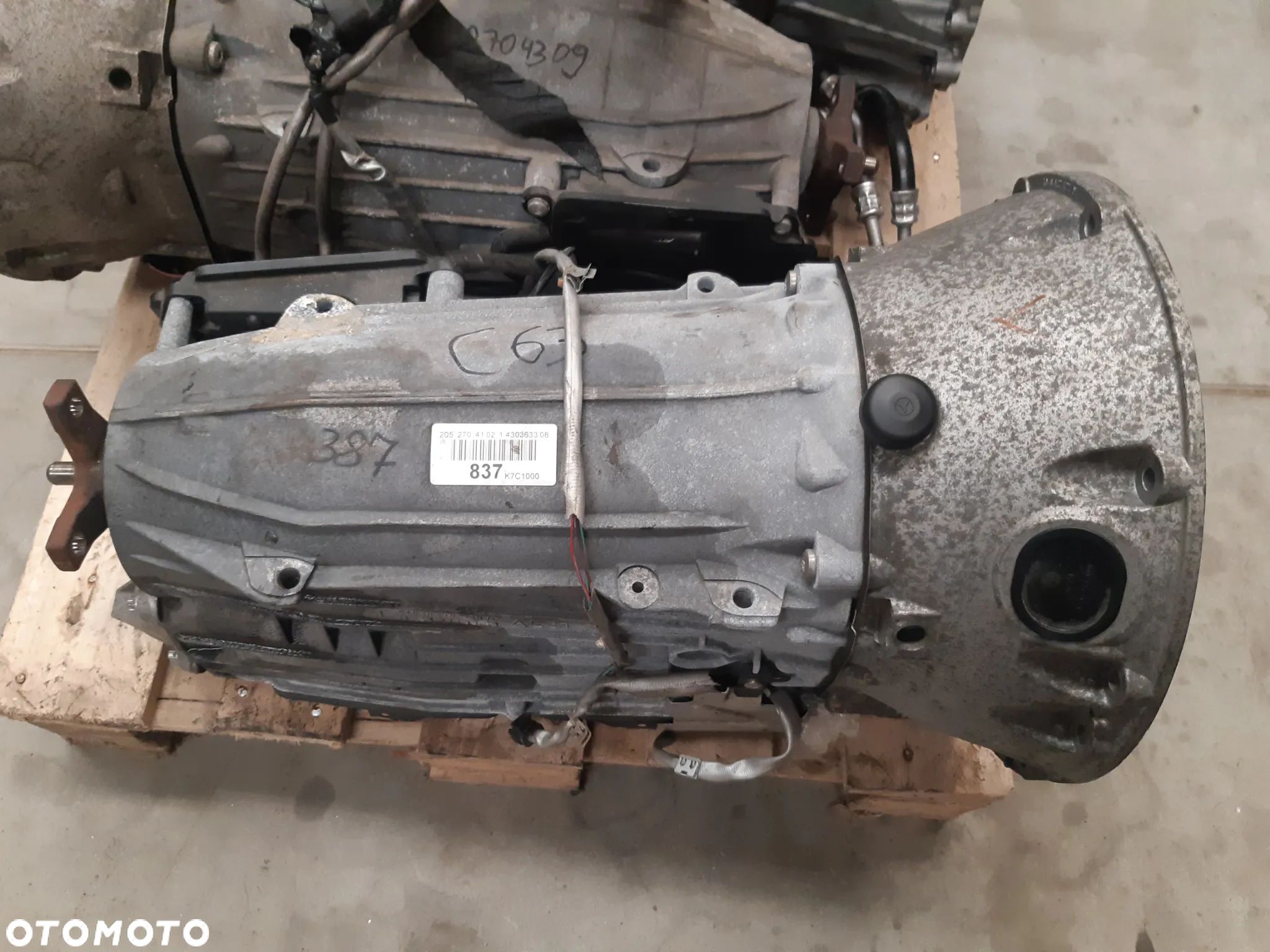 SKRZYNIA MERCEDES W205 C63 6.3 AMG 2052704102 - 1