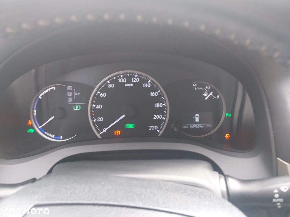 Lexus CT 200h Business Edition - 17