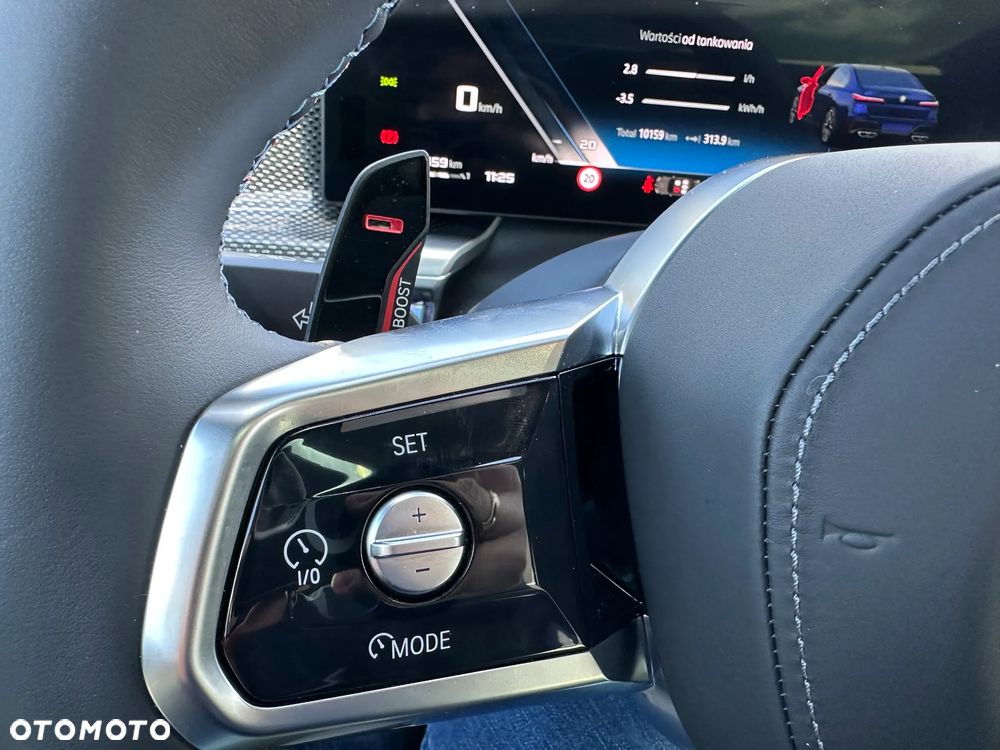 BMW Seria 7 M760e PHEV xDrive sport - 12