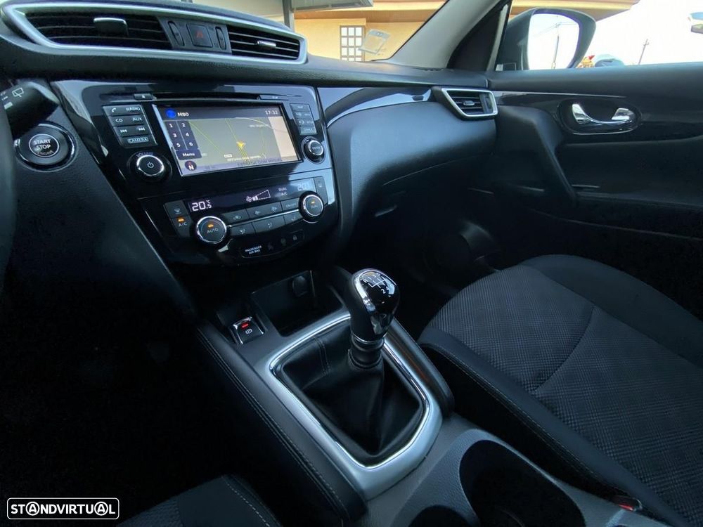 Nissan Qashqai 1.5 dCi 360 - 6