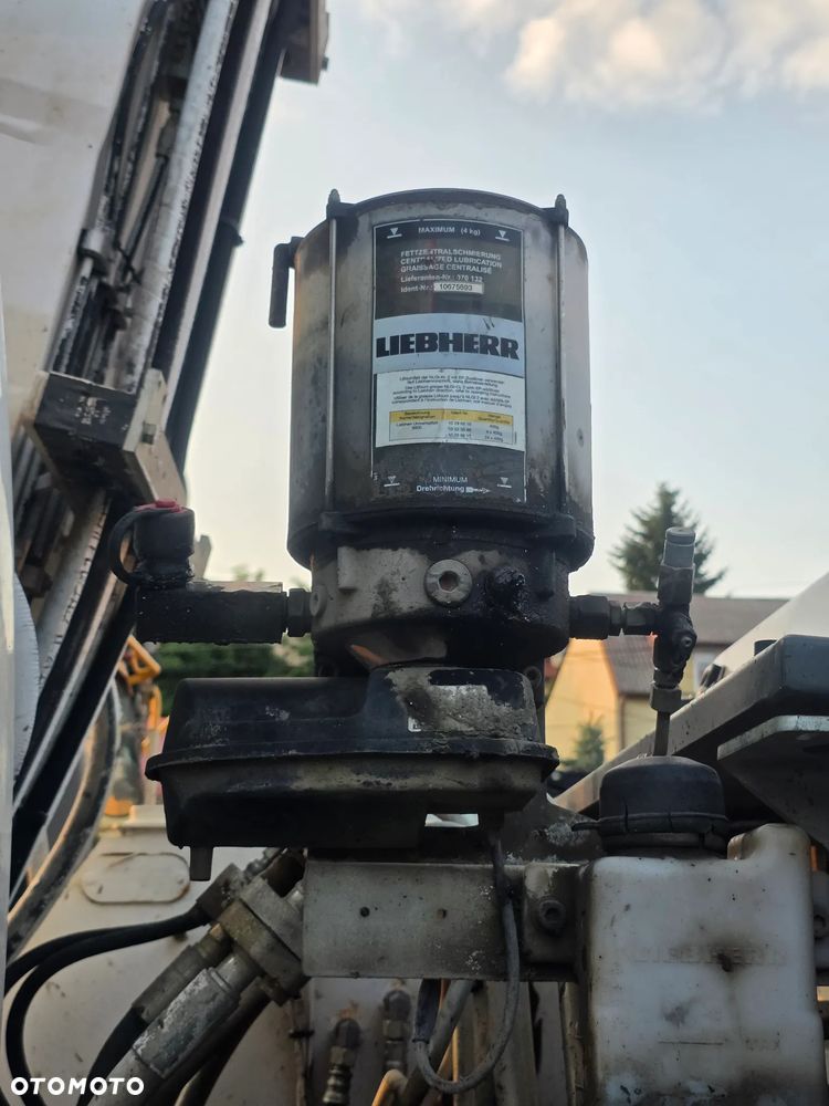 Liebherr A916 - 20
