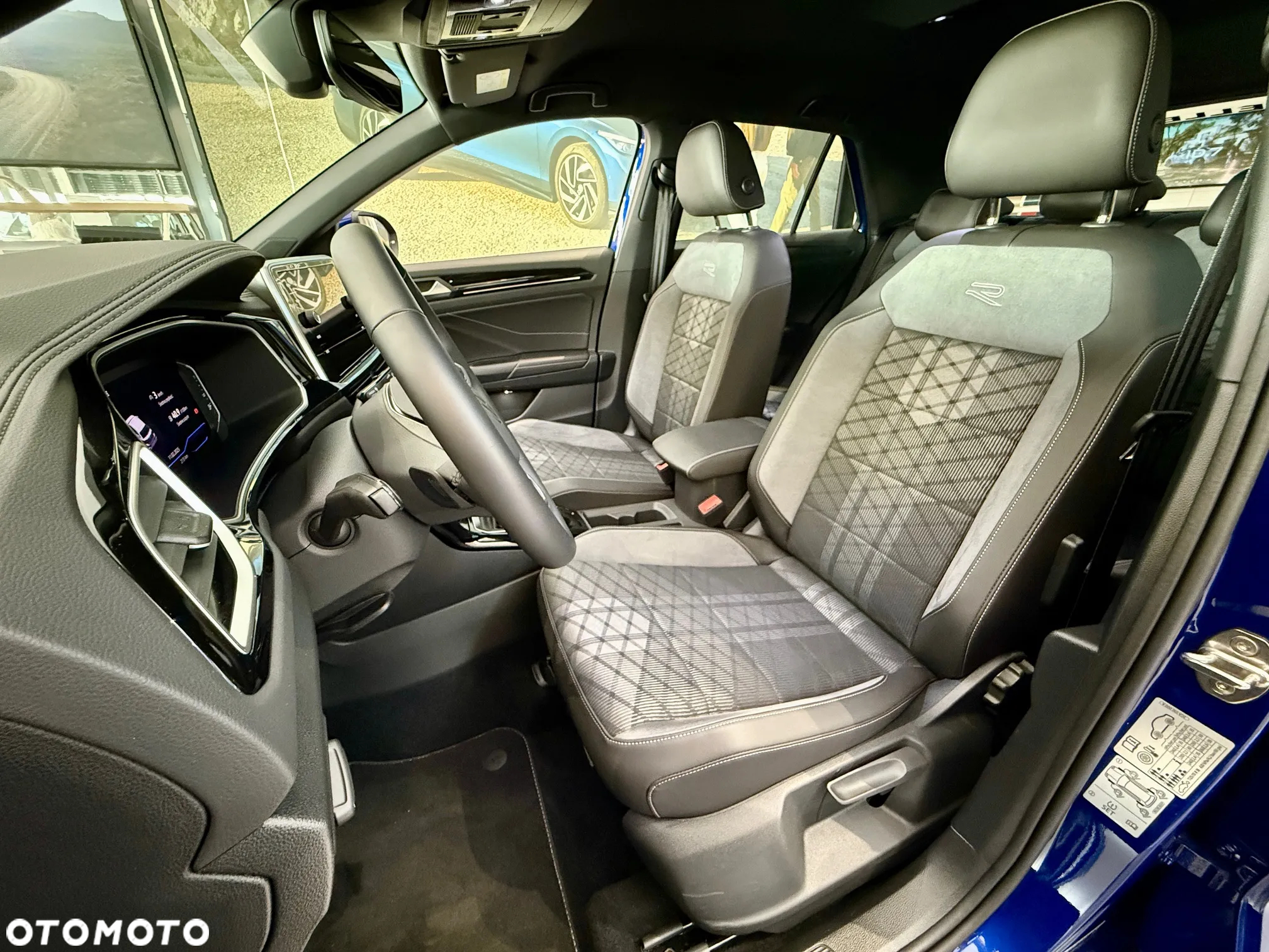 Volkswagen T-Roc 1.5 TSI R-Line DSG - 9