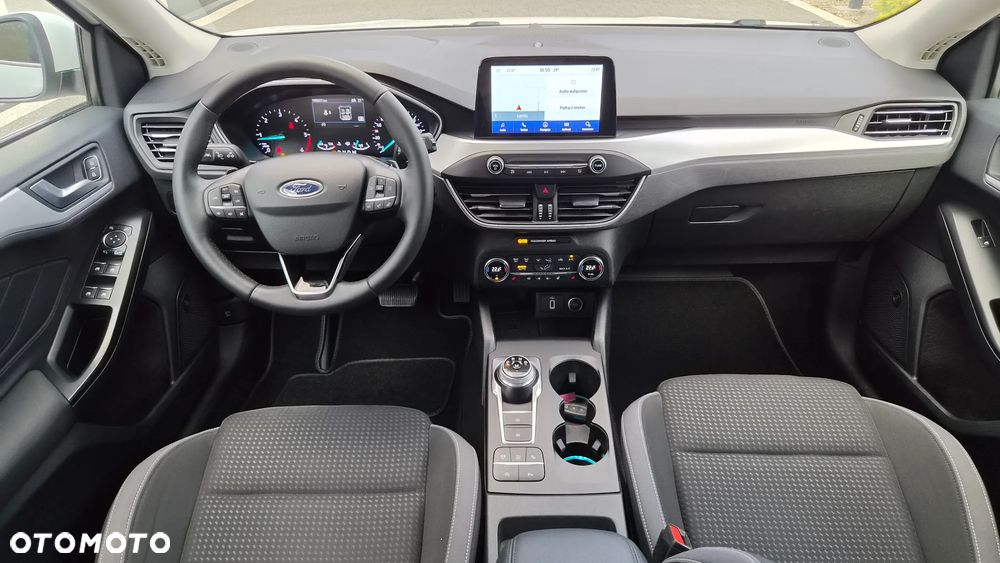 Ford Focus 1.5 EcoBlue Start-Stopp-System TITANIUM DESIGN - 6