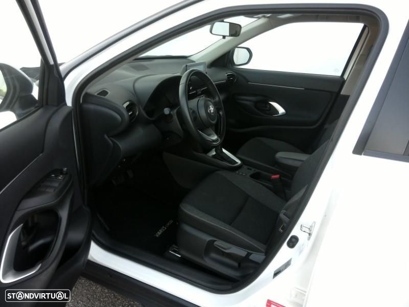 Toyota Yaris Cross 1.5 HDF Comfort Plus - 9