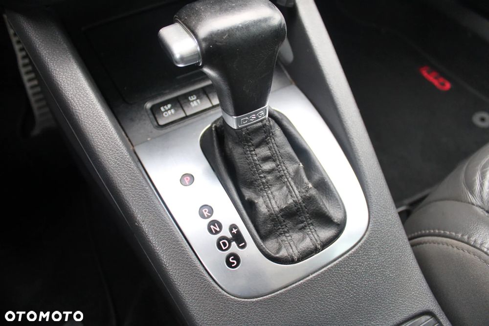 Volkswagen Golf 2.0 TDI Highline DSG - 26