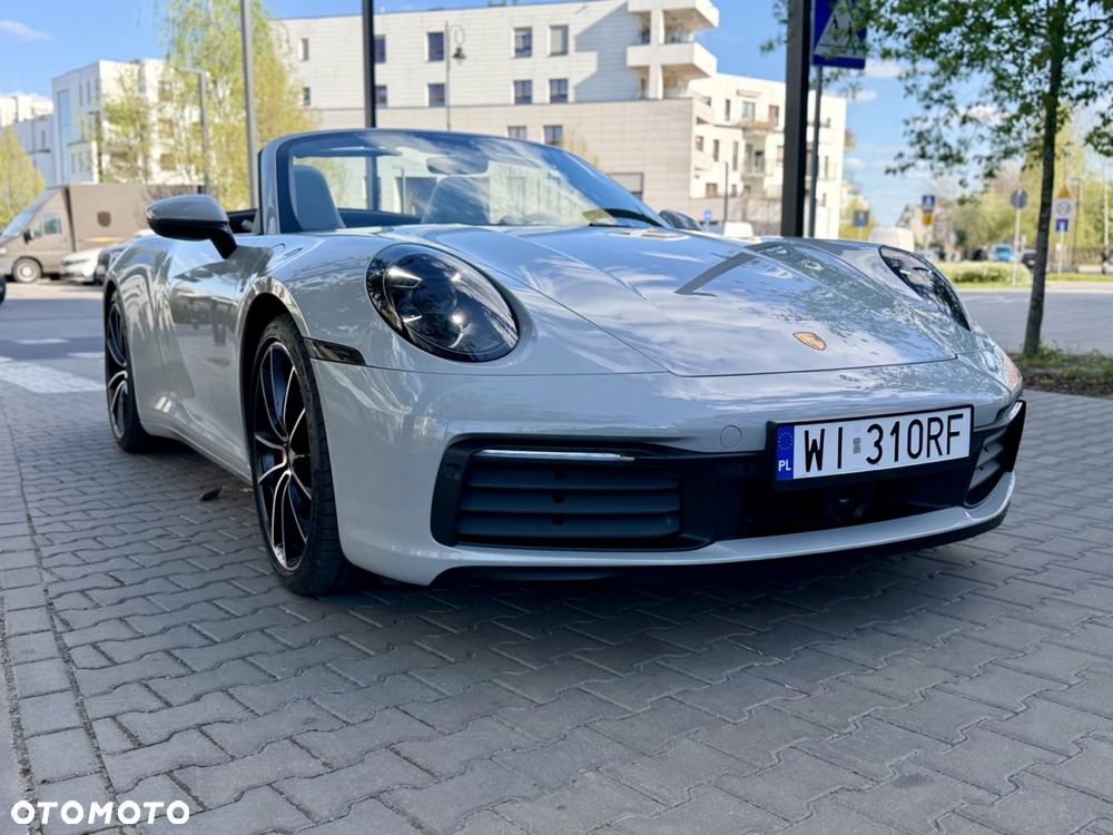 Porsche 911 Carrera 4S - 8