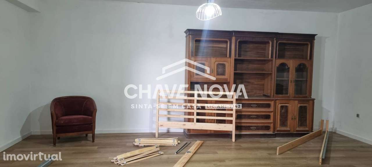 T0,  com 55 m² num R/C de moradia, em Arcozelo - Grande imagem: 2/10