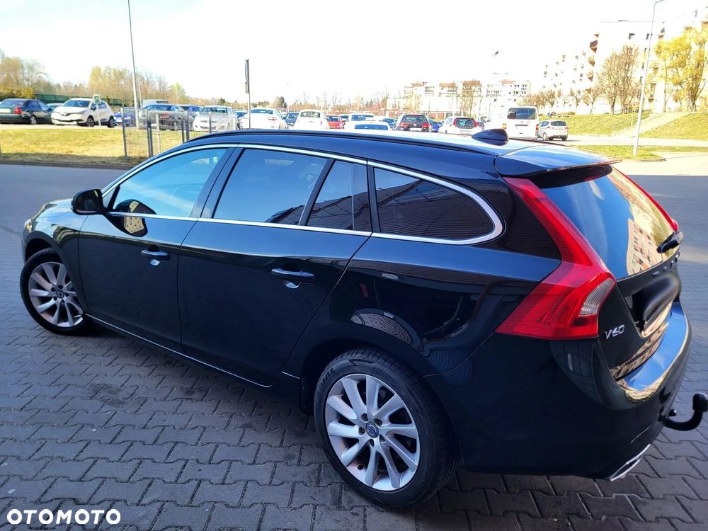 Volvo V60 D4 Momentum - 6