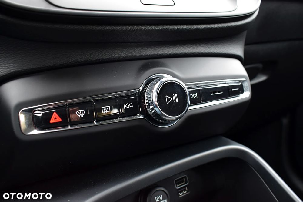 Volvo XC 40 T3 Momentum - 15