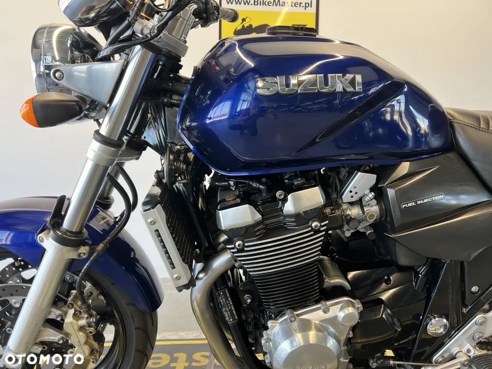 Suzuki GSX - 10