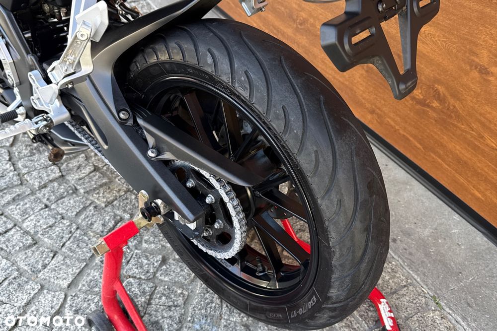 Yamaha MT - 25