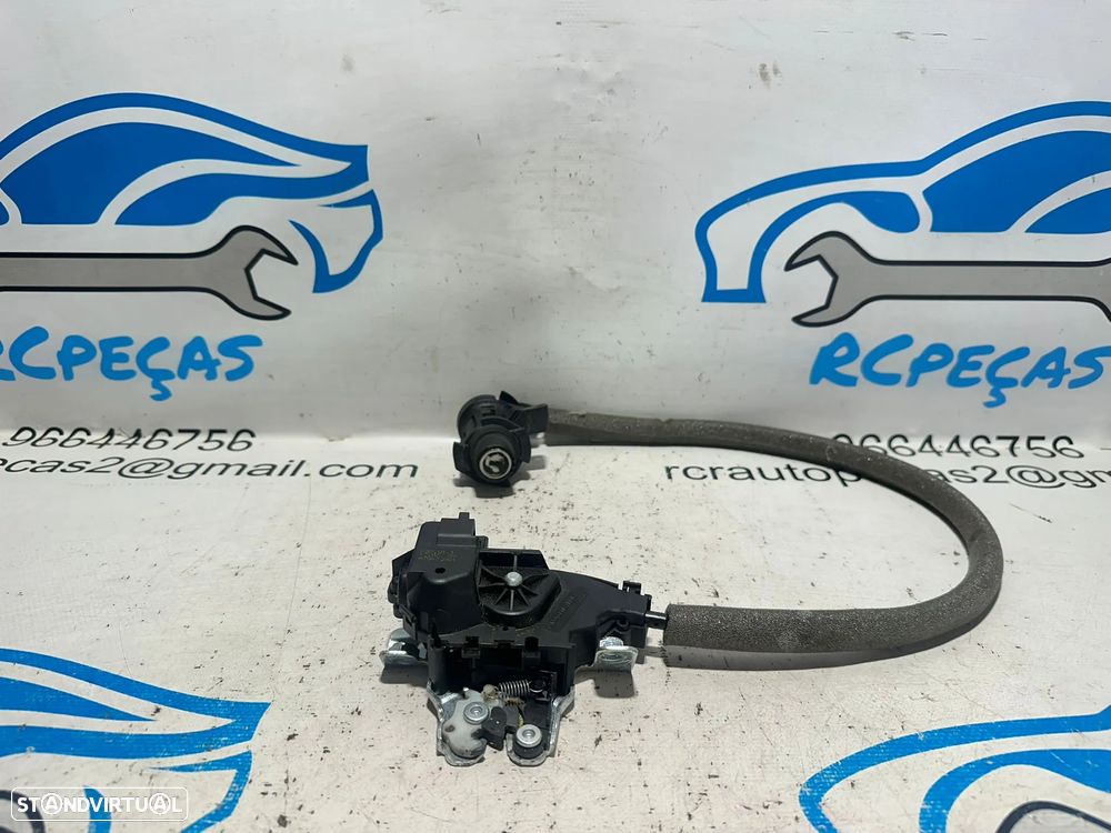 .Fecho Mala Eletrico Mercedes-Benz Classe C W204 A2047500185 2007 - 2014 - 5