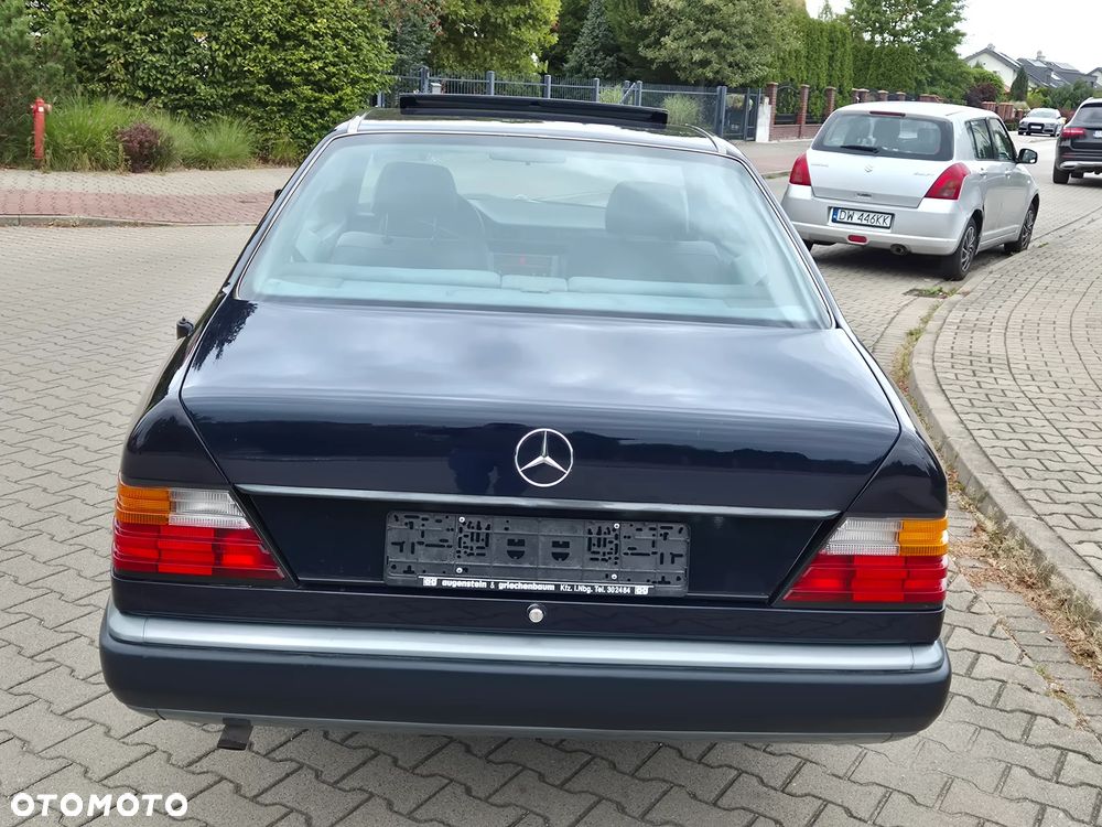 Mercedes-Benz W124 (1984-1993) - 13