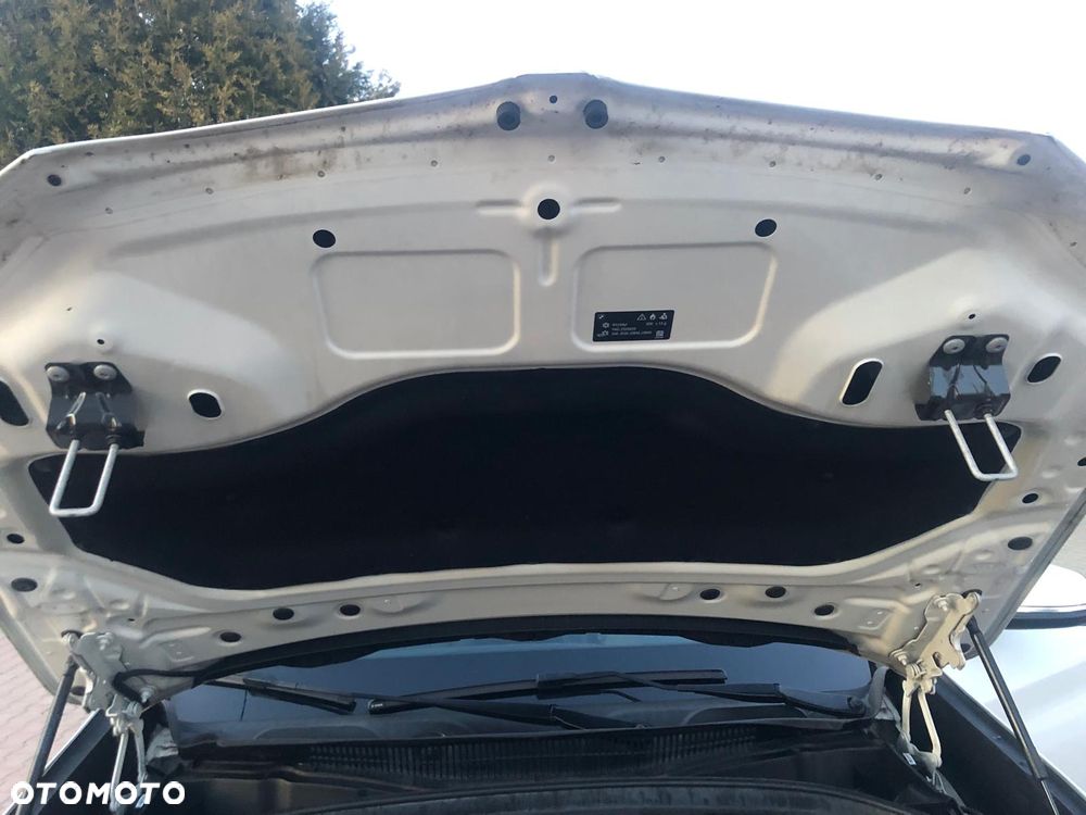 BMW X1 sDrive18d xLine - 19