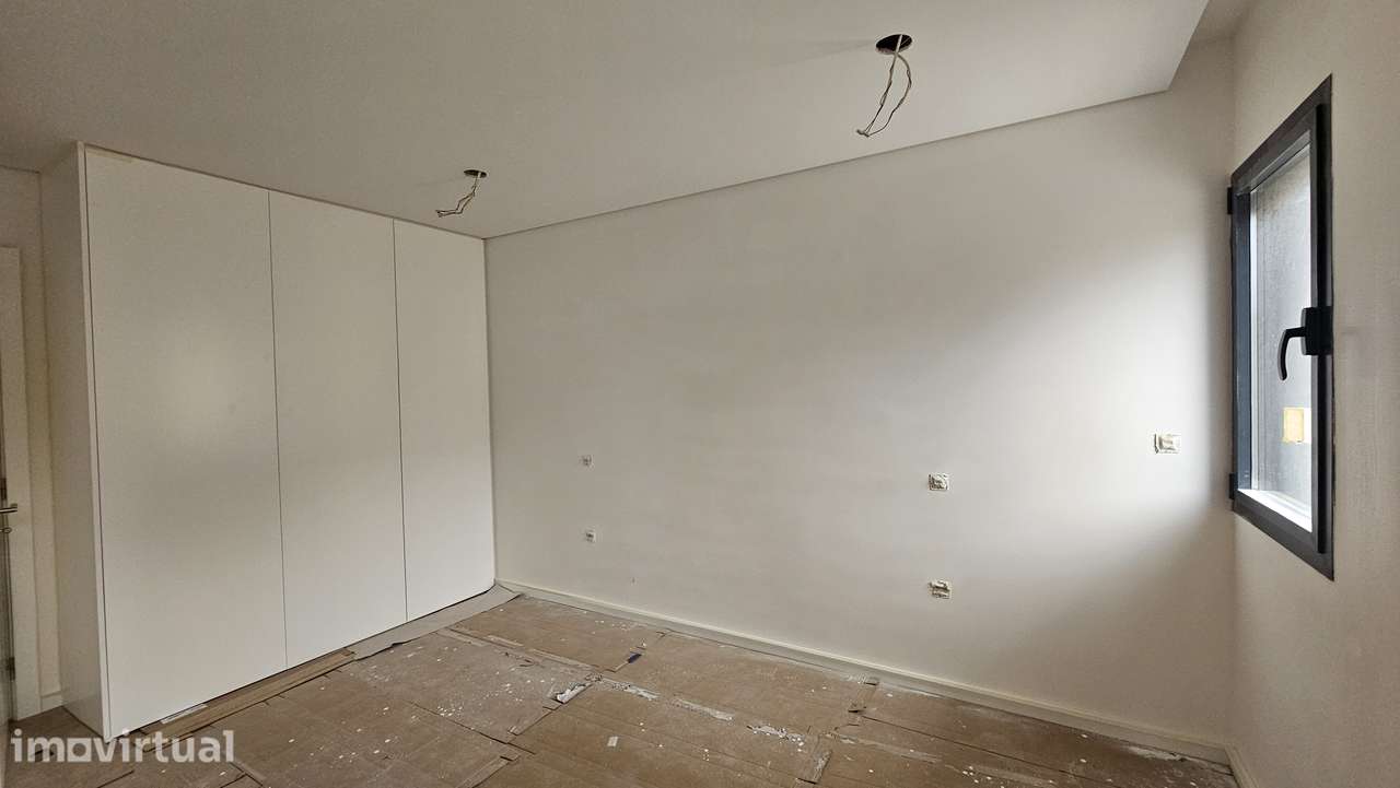 T2 Novo | Terraço | 2 Lugares de garagem - Grande imagem: 2/16
