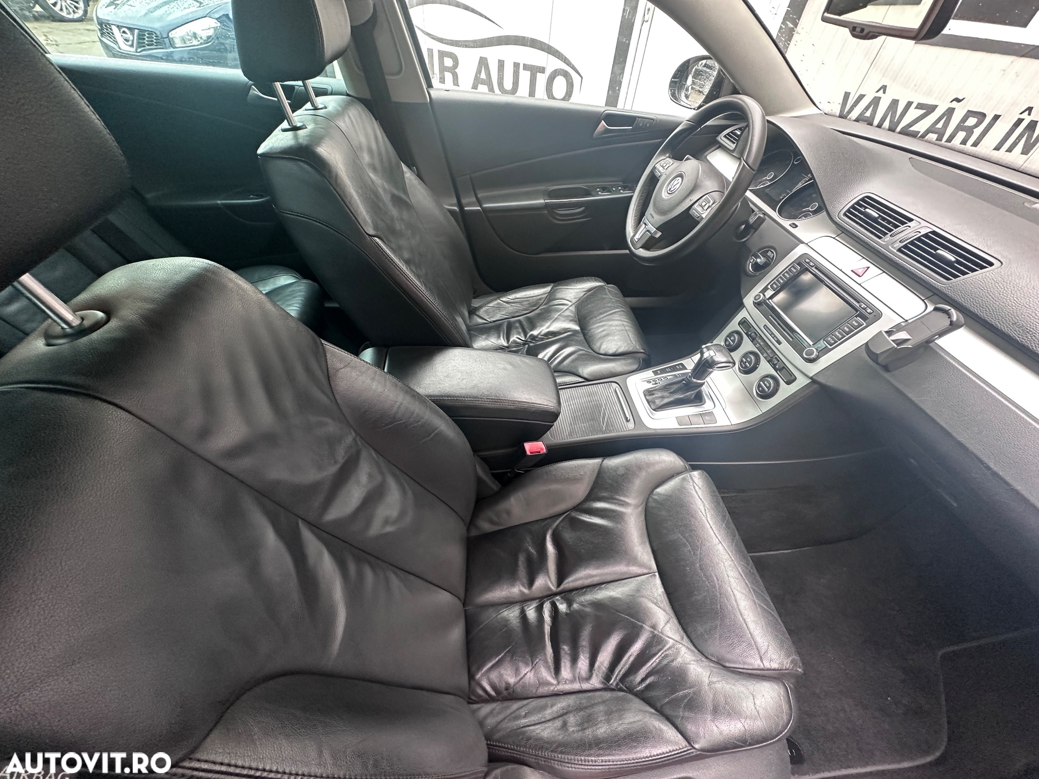 Volkswagen Passat Variant 2.0 Blue TDI DPF DSG Comfortline - 24